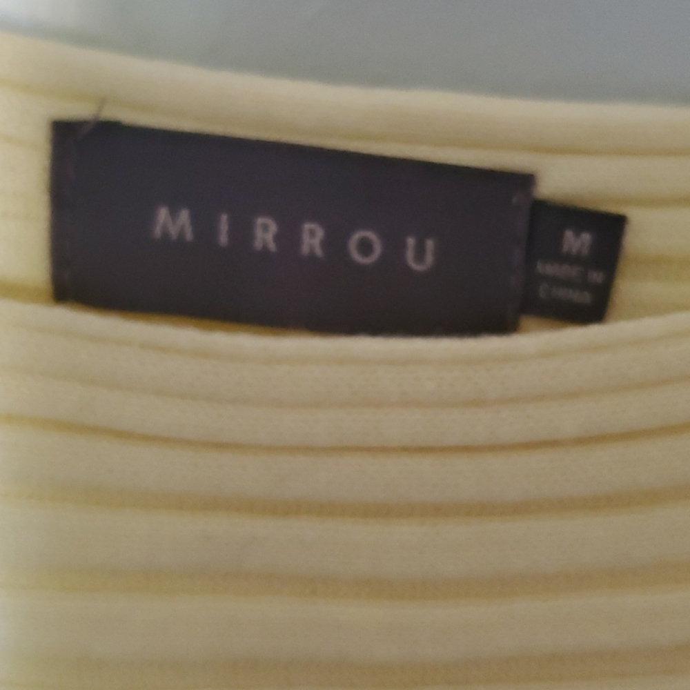 Sweater - Picture 2 of 3